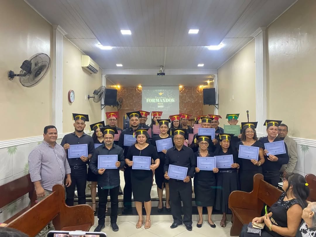 18 de Agosto noite de Formatura em Básico e Especialista do Culto da Família com Escola Dominical no Templo da Assembleia de Deus, Serrão de Castro (Guamá) (2)